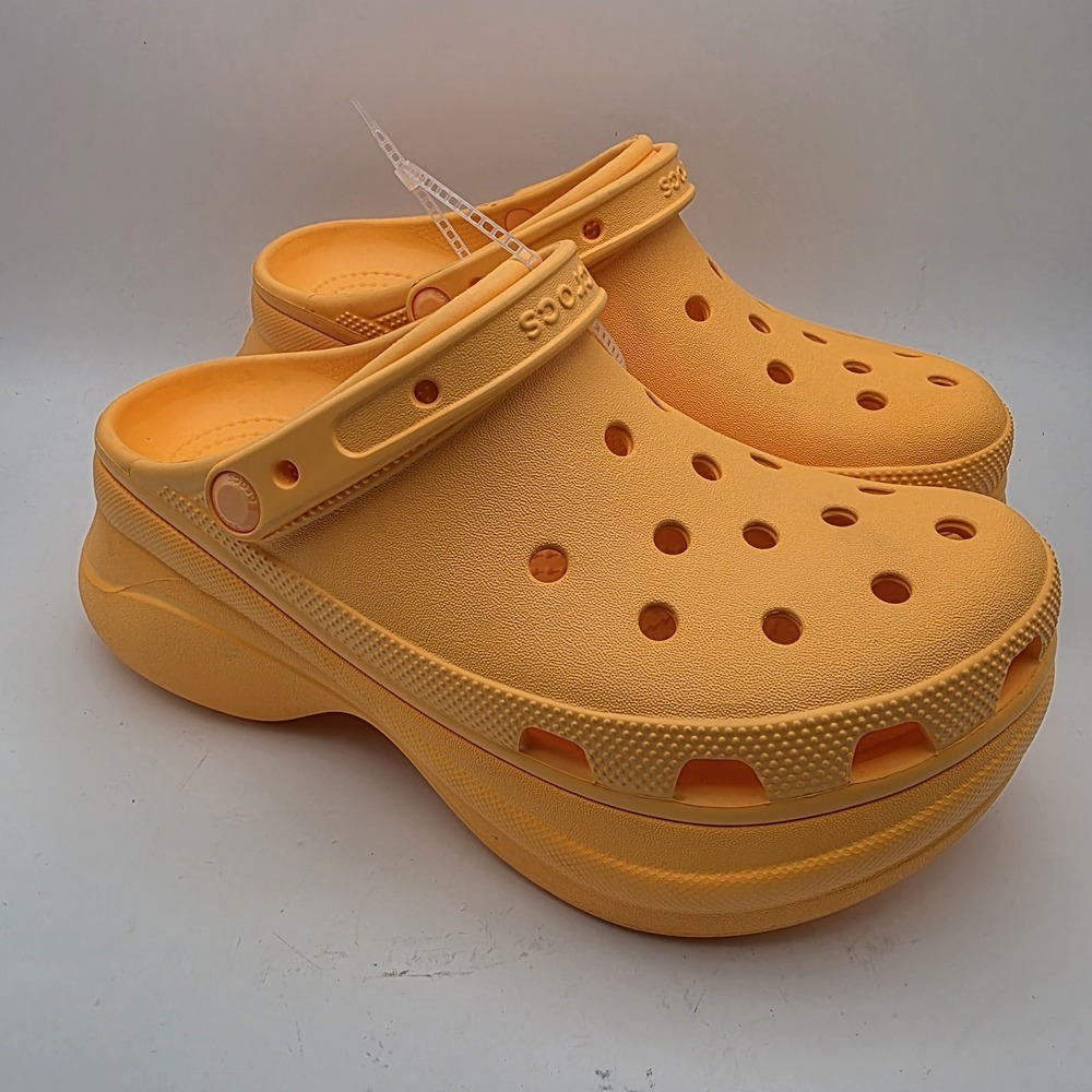 Crocs Bae Clog Women's 9 Orange Platform Chunky Sandal NWOT Classic Style - Picture 2 of 11